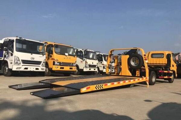 汽车救援拖车多少钱?如何收费?