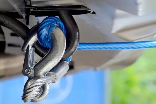 牵引拖车操作方法是什么?需要注意什么?